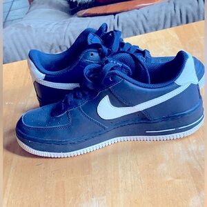 AIR FORCE 1 Navy/ White ‘11 4.5Y/ 36.5 EUR